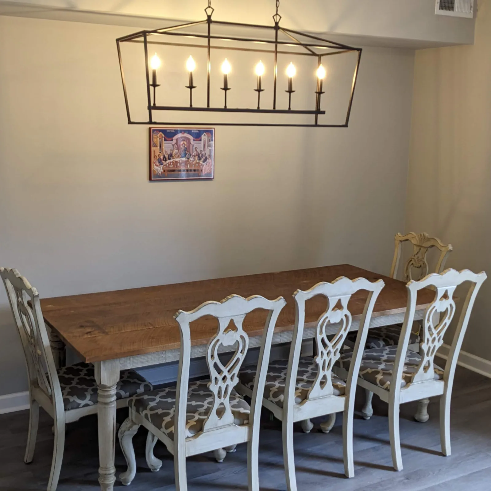 Trim and drywall repair in a bright living room